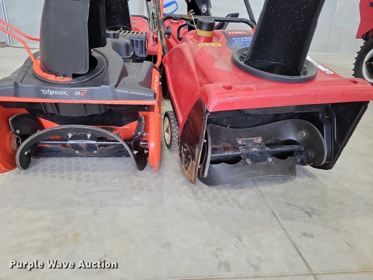 image for item DZ7110 (4) Toro Clean Power 721 R snow blowers