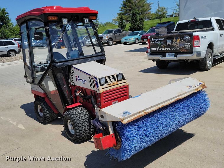 image for item DZ7112 2017 Ventrac 4500P broom