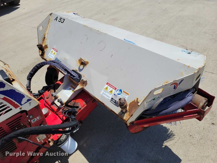image for item DZ7112 2017 Ventrac 4500P broom