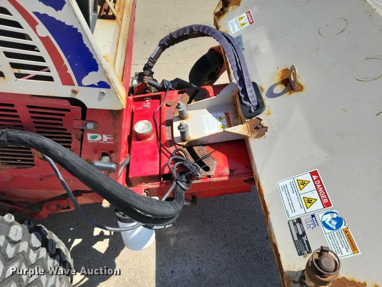 image for item DZ7112 2017 Ventrac 4500P broom