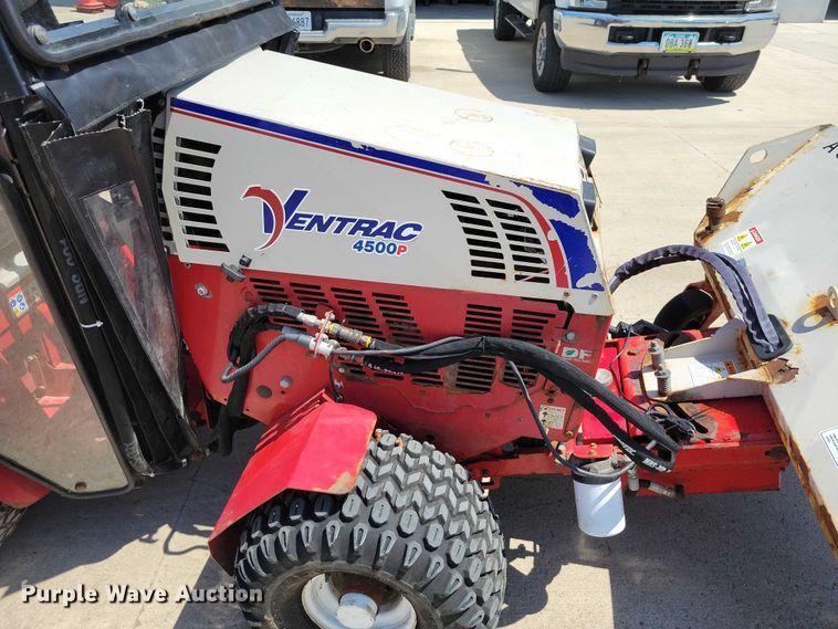 image for item DZ7112 2017 Ventrac 4500P broom