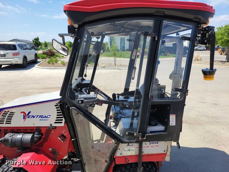 image for item DZ7112 2017 Ventrac 4500P broom
