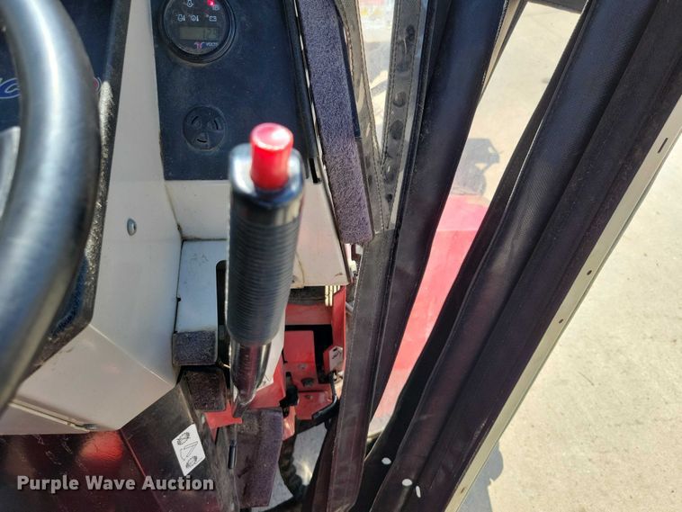 image for item DZ7112 2017 Ventrac 4500P broom