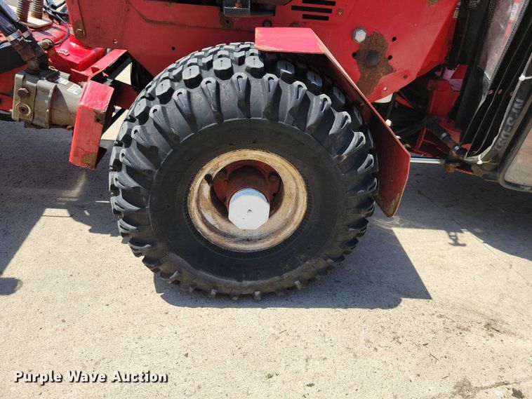 image for item DZ7112 2017 Ventrac 4500P broom