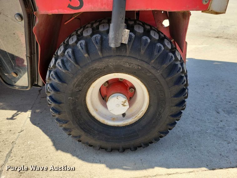 image for item DZ7112 2017 Ventrac 4500P broom