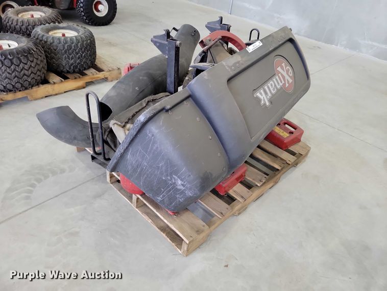 image for item DZ7113 eXmark grass bagger