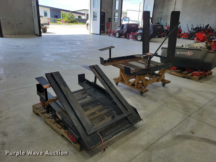 image for item DZ7114 (2) B&B Tech fertilizer spreader racks