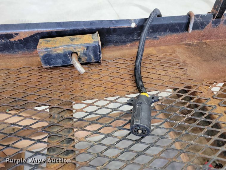 image for item DZ7114 (2) B&B Tech fertilizer spreader racks