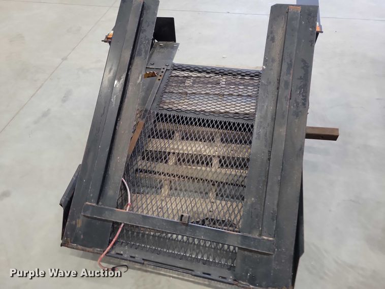 image for item DZ7114 (2) B&B Tech fertilizer spreader racks