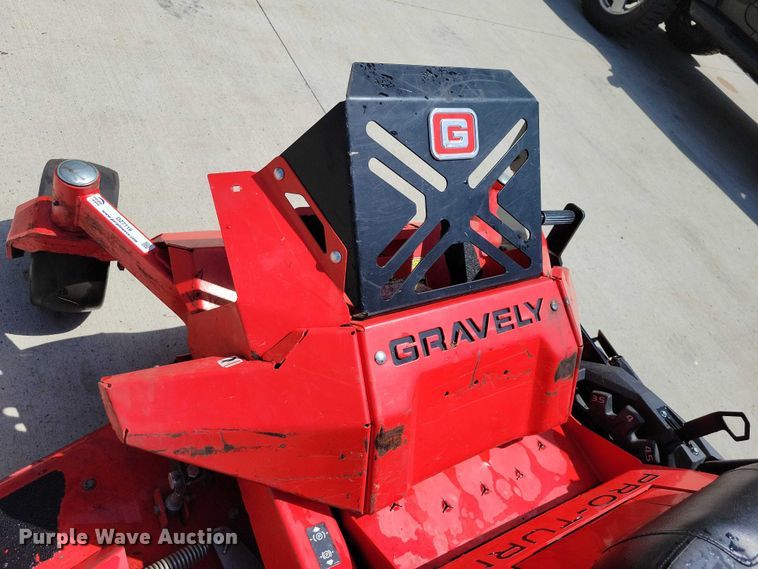 image for item DZ7116 2022 Gravely Pro Turn 672 ZTR lawn mower
