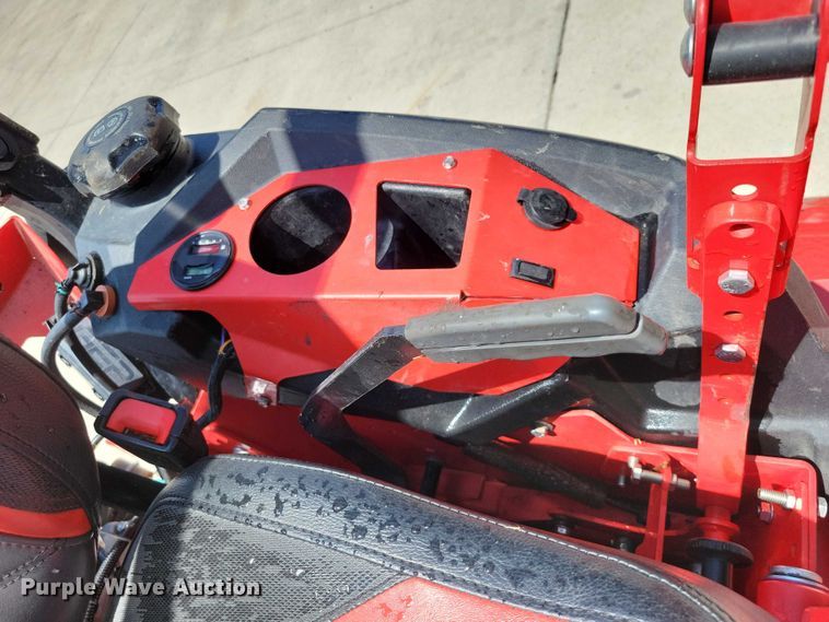 image for item DZ7116 2022 Gravely Pro Turn 672 ZTR lawn mower