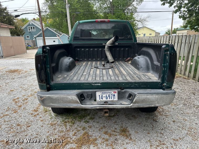image for item EA4853 2003 Dodge Ram 2500 Crew Cab pickup truck