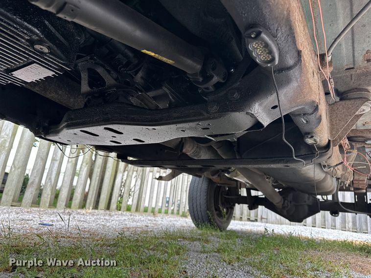image for item EA4853 2003 Dodge Ram 2500 Crew Cab pickup truck