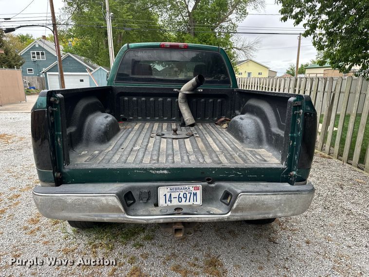 image for item EA4853 2003 Dodge Ram 2500 Crew Cab pickup truck