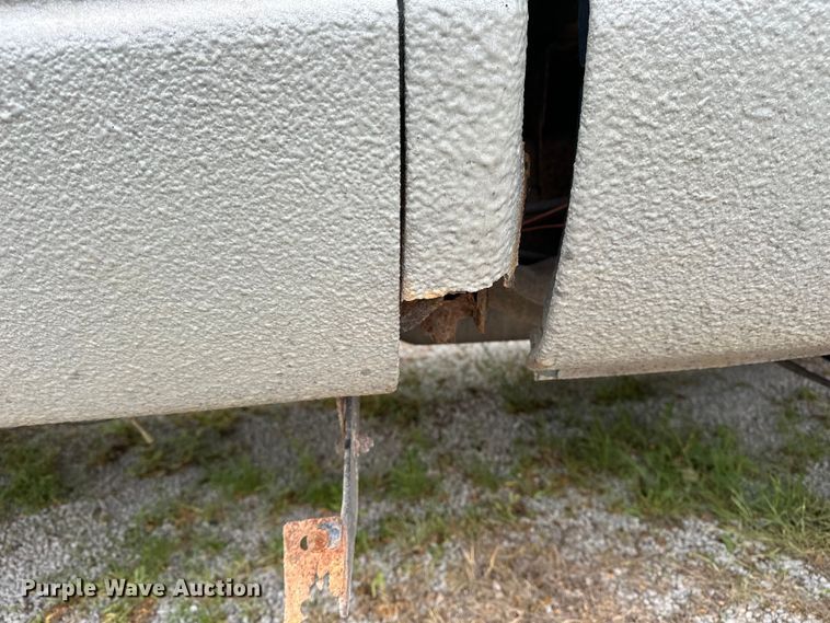 image for item EA4853 2003 Dodge Ram 2500 Crew Cab pickup truck