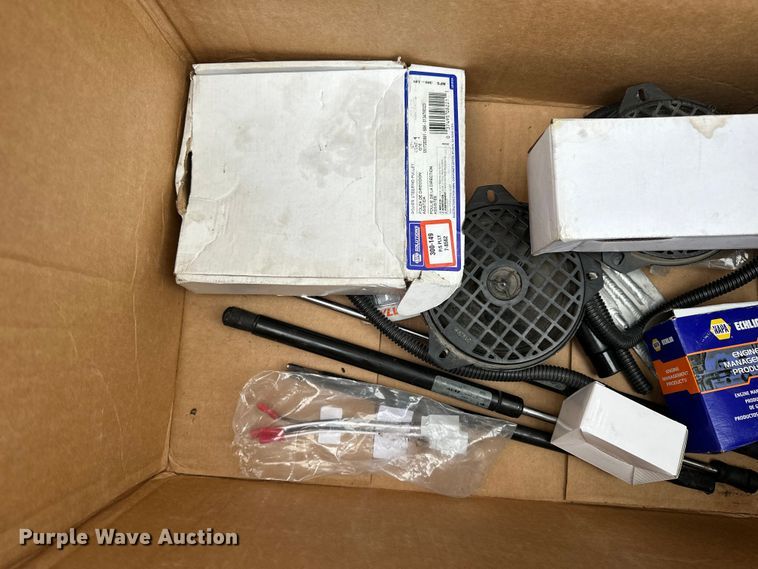 image for item EA4853 2003 Dodge Ram 2500 Crew Cab pickup truck