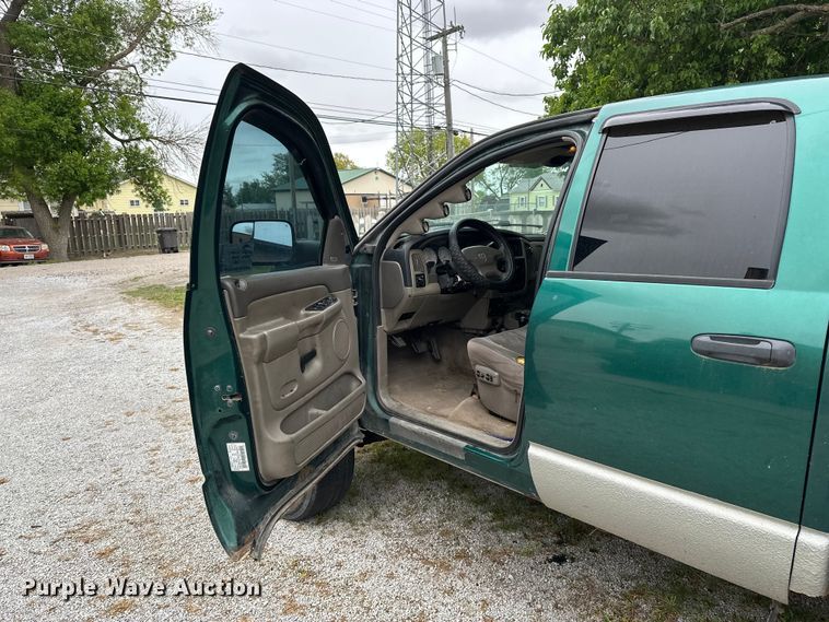 image for item EA4853 2003 Dodge Ram 2500 Crew Cab pickup truck