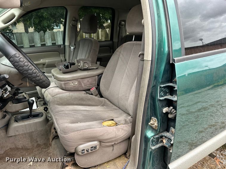 image for item EA4853 2003 Dodge Ram 2500 Crew Cab pickup truck