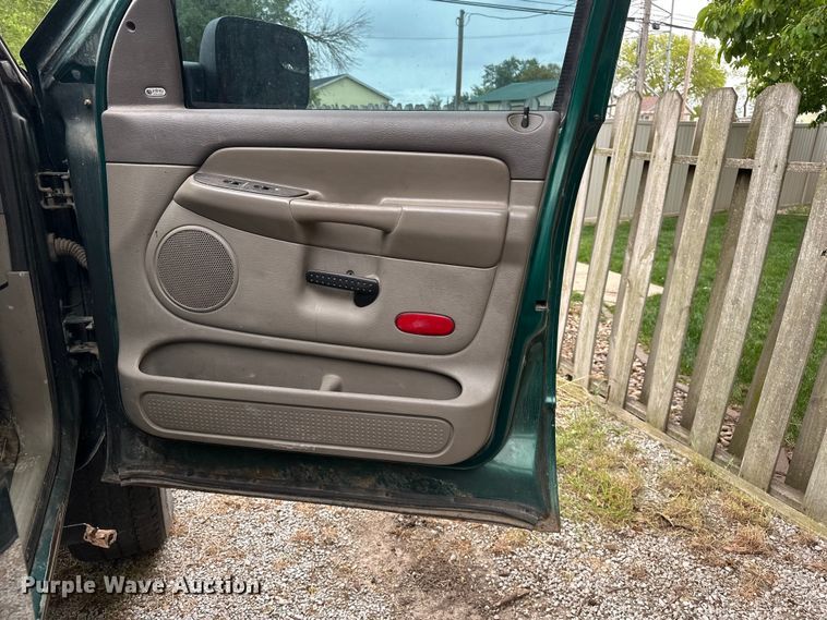 image for item EA4853 2003 Dodge Ram 2500 Crew Cab pickup truck