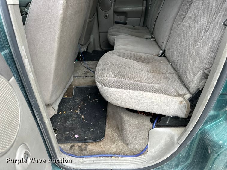 image for item EA4853 2003 Dodge Ram 2500 Crew Cab pickup truck
