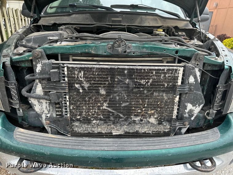 image for item EA4853 2003 Dodge Ram 2500 Crew Cab pickup truck