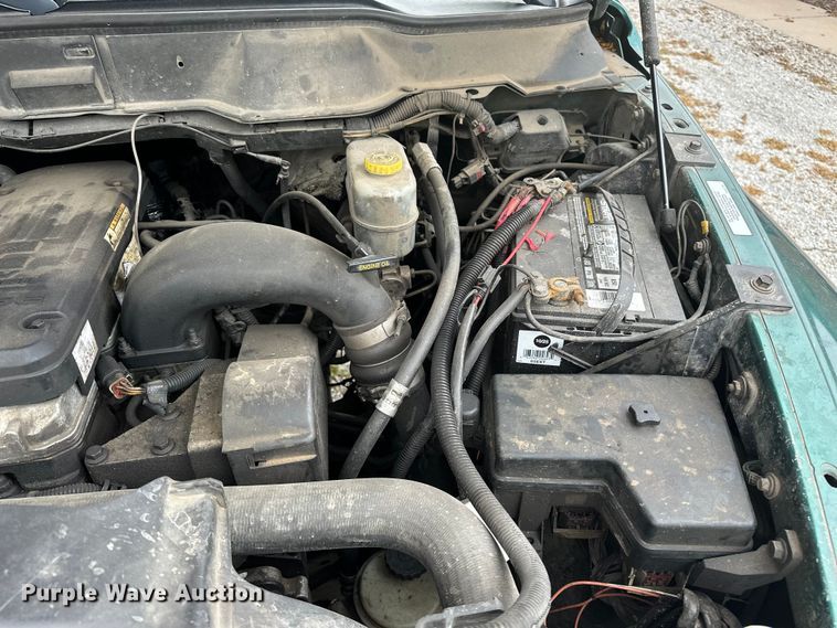 image for item EA4853 2003 Dodge Ram 2500 Crew Cab pickup truck