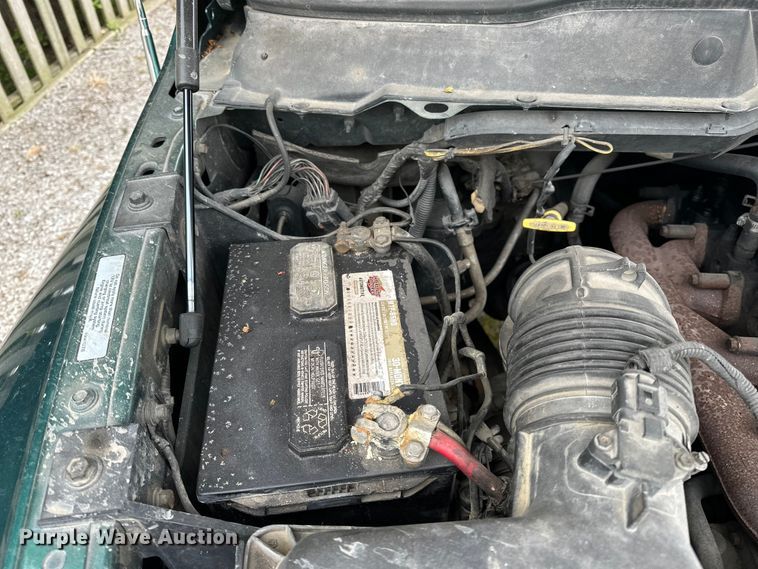image for item EA4853 2003 Dodge Ram 2500 Crew Cab pickup truck