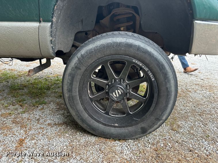 image for item EA4853 2003 Dodge Ram 2500 Crew Cab pickup truck