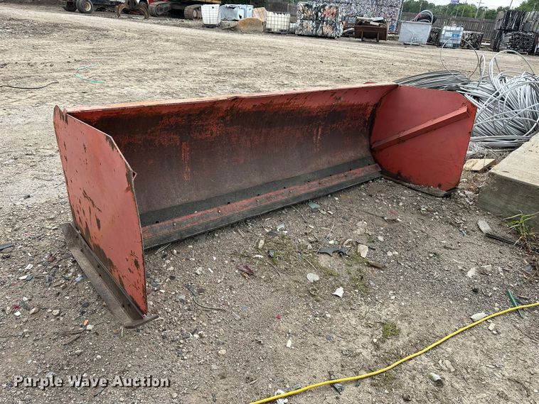 image for item EA4878 Skid steer snow pusher
