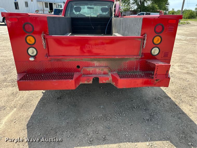 image for item EA4880 1999 Ford F250 Super Duty Ext. Cab utility bed pickup truck
