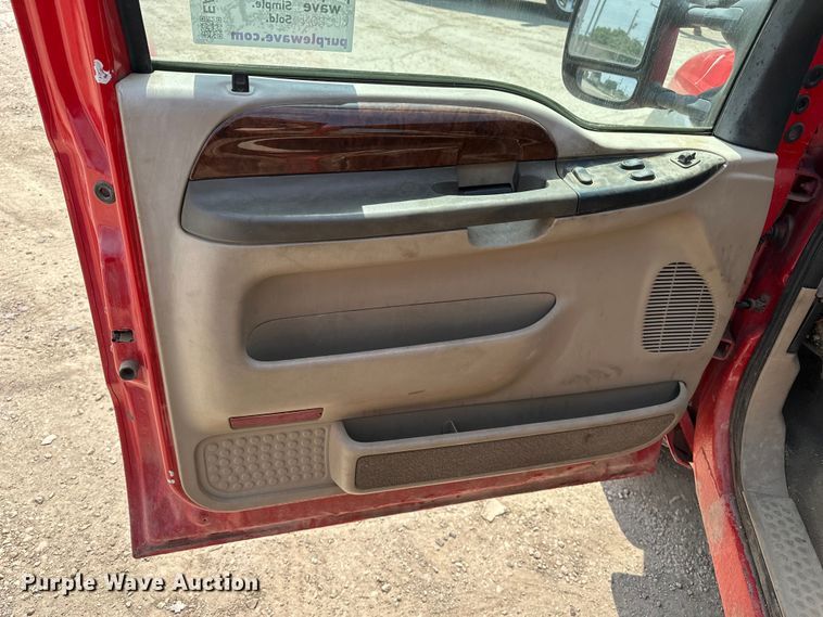 image for item EA4880 1999 Ford F250 Super Duty Ext. Cab utility bed pickup truck