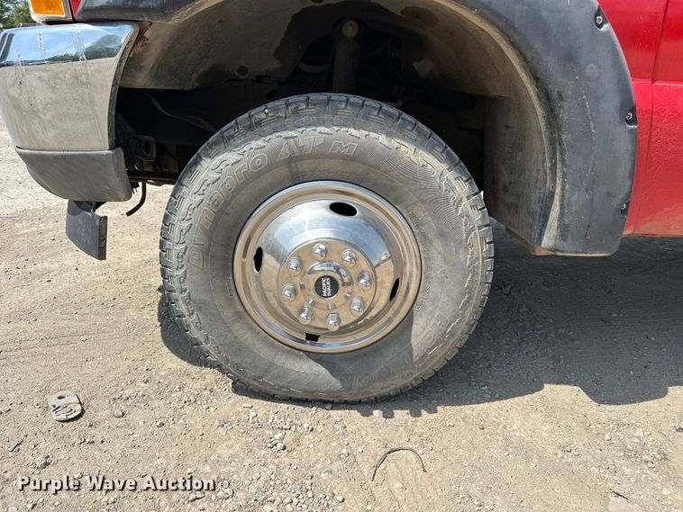 image for item EA4880 1999 Ford F250 Super Duty Ext. Cab utility bed pickup truck