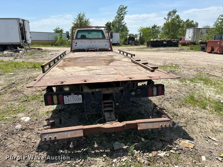 image for item EA4885 1998 Chevrolet C6500 rollback truck