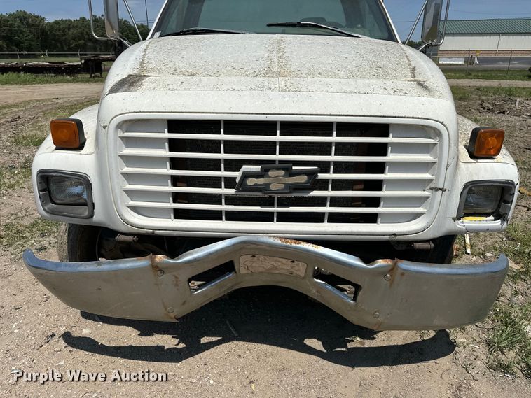 image for item EA4885 1998 Chevrolet C6500 rollback truck