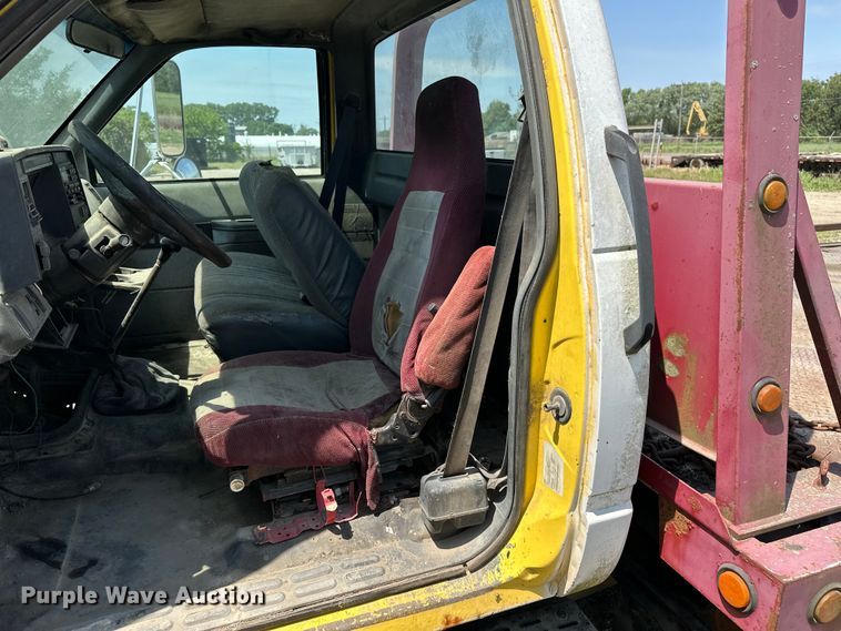 image for item EA4885 1998 Chevrolet C6500 rollback truck