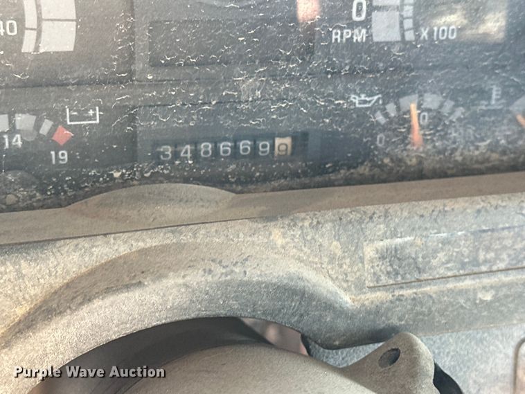 image for item EA4885 1998 Chevrolet C6500 rollback truck