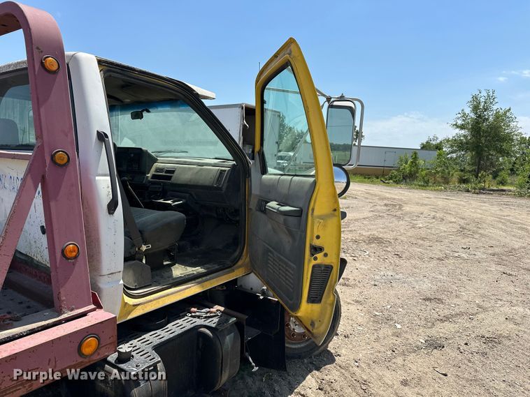 image for item EA4885 1998 Chevrolet C6500 rollback truck