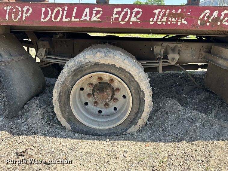 image for item EA4885 1998 Chevrolet C6500 rollback truck