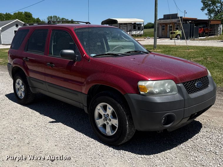 image for item EC4593 2005 Ford Escape SUV