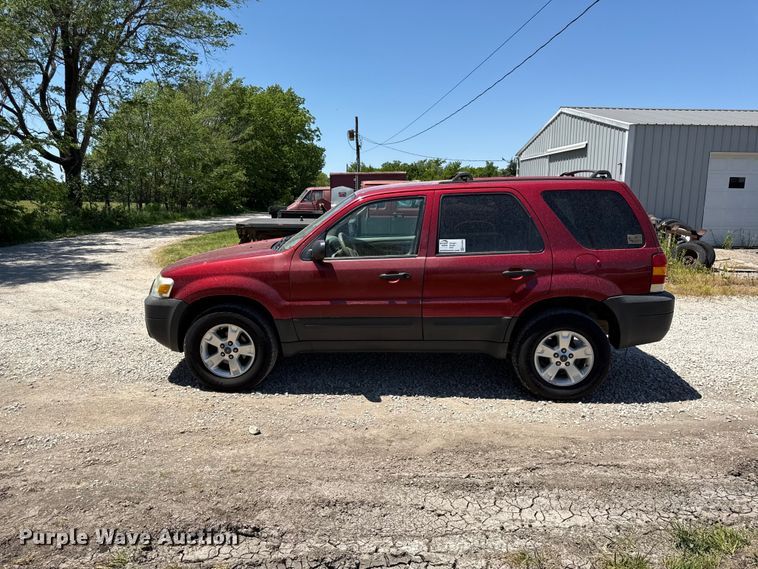 image for item EC4593 2005 Ford Escape SUV