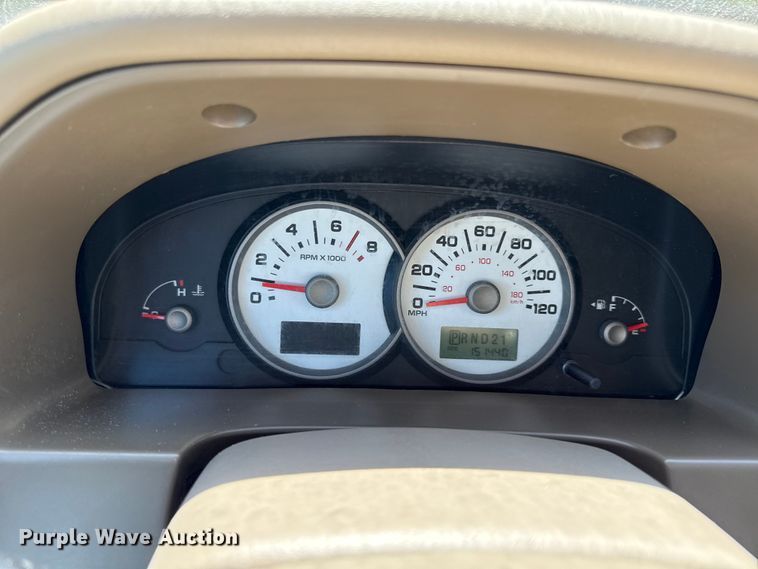 image for item EC4593 2005 Ford Escape SUV
