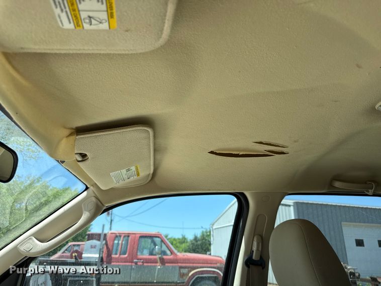 image for item EC4593 2005 Ford Escape SUV