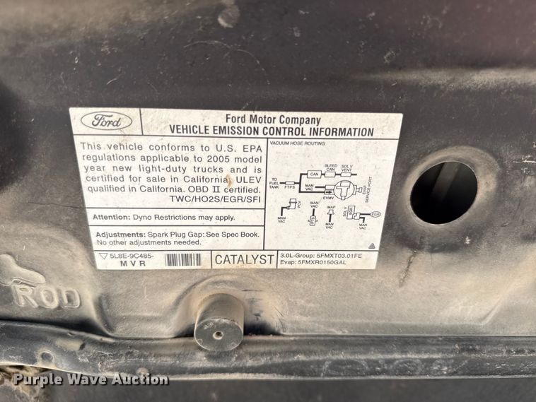 image for item EC4593 2005 Ford Escape SUV