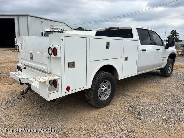image for item ED5243 2021 Chevrolet Silverado 2500HD Crew Cab utility bed pickup truck