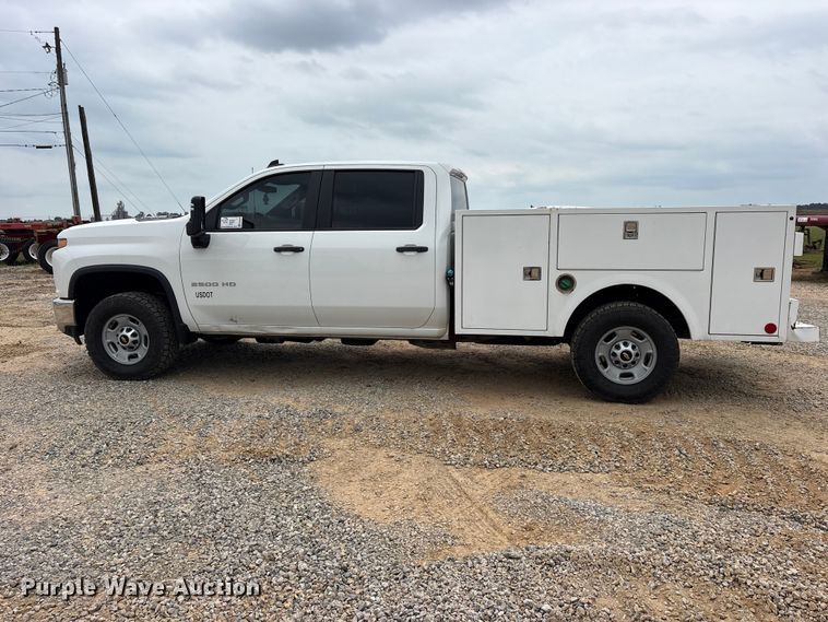 image for item ED5243 2021 Chevrolet Silverado 2500HD Crew Cab utility bed pickup truck