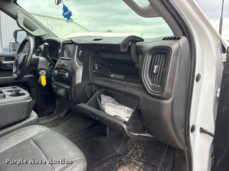 image for item ED5243 2021 Chevrolet Silverado 2500HD Crew Cab utility bed pickup truck