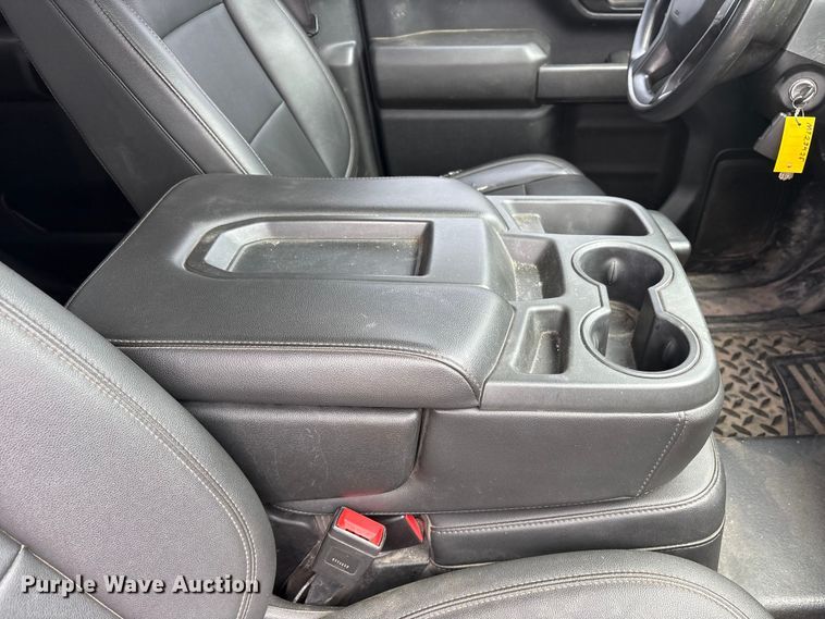 image for item ED5243 2021 Chevrolet Silverado 2500HD Crew Cab utility bed pickup truck