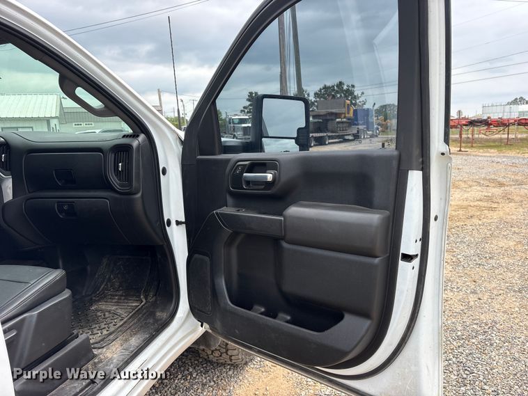 image for item ED5243 2021 Chevrolet Silverado 2500HD Crew Cab utility bed pickup truck