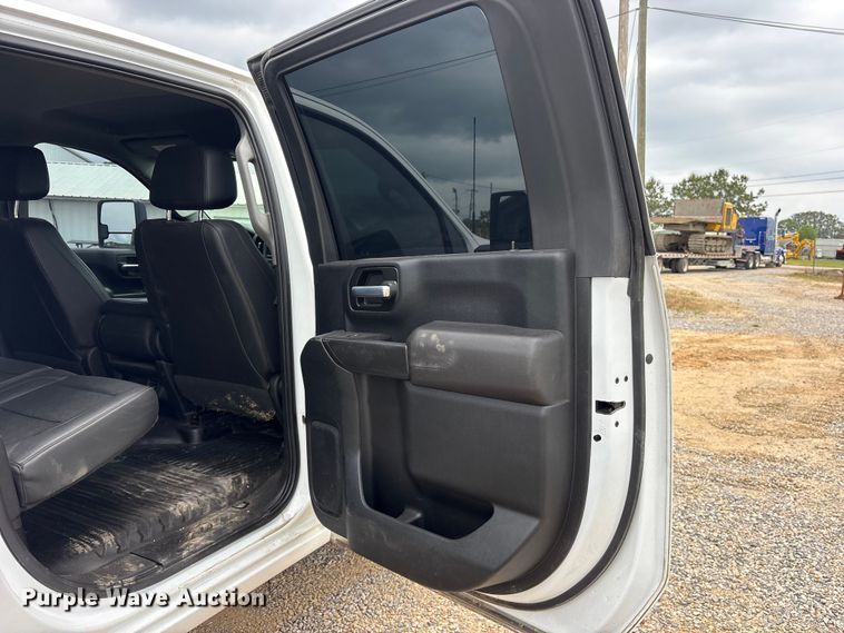image for item ED5243 2021 Chevrolet Silverado 2500HD Crew Cab utility bed pickup truck
