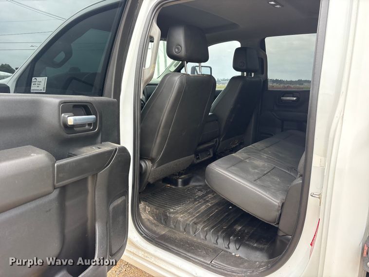 image for item ED5243 2021 Chevrolet Silverado 2500HD Crew Cab utility bed pickup truck
